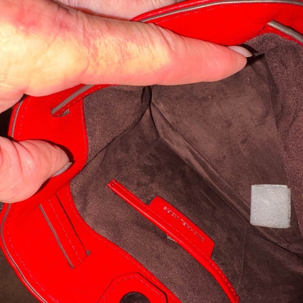 Micheal Kors Red Quilted Shoulder Bag - Picture 7 of 12